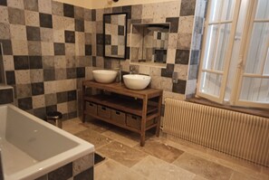 Badewanne, Toilettenpapier