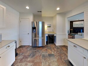 Fridge, microwave, oven, stovetop - Canal Front PK Home | Updated w/ Easy Beach Access, Fire Pit, & More! (Perdido Key)