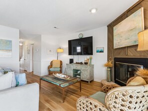 Living Area - Smart TV - First Floor