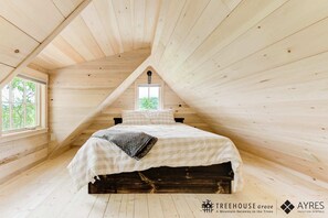 4 bedrooms, WiFi, bed sheets - The Hickory Summary: (Sevierville)