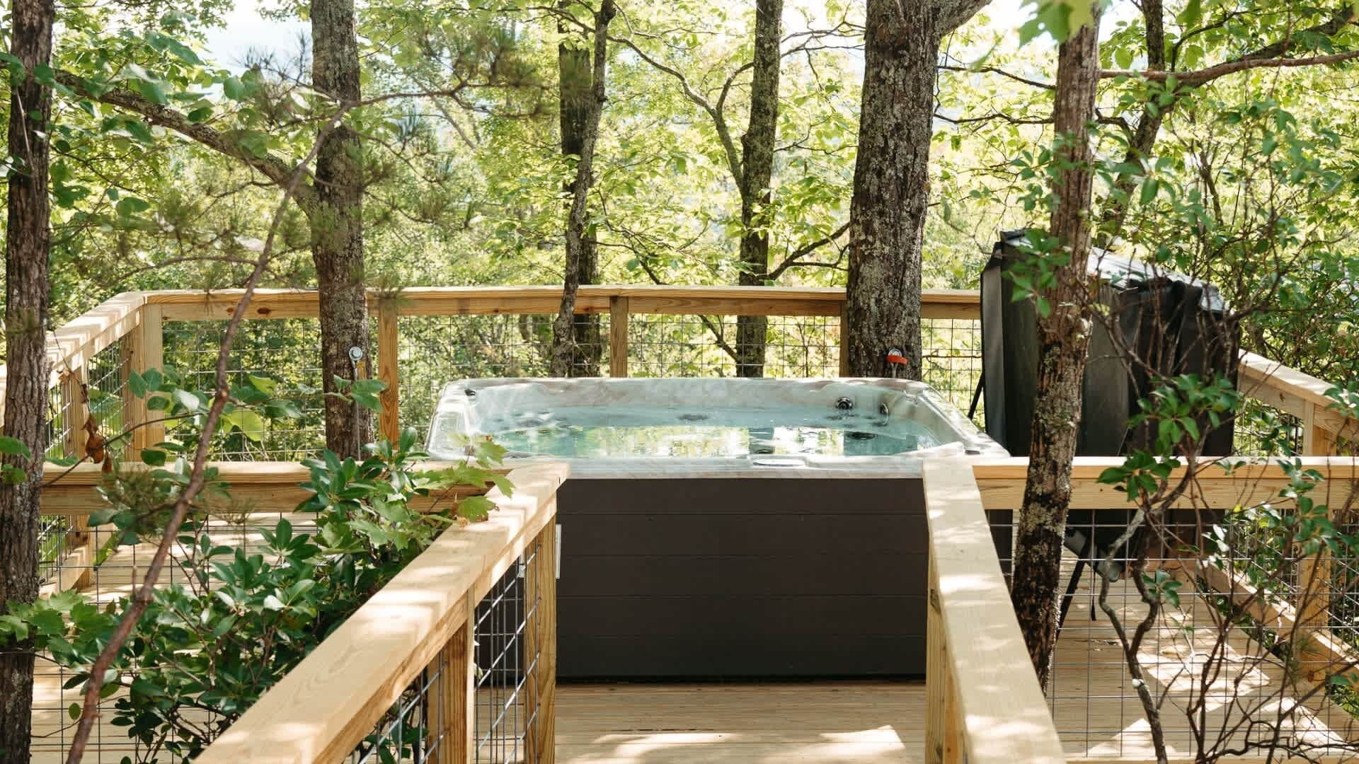 Outdoor spa tub