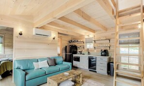 TV - The Moosewood Summary (Sevierville)