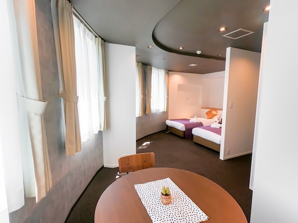 1 bedroom, desk, free WiFi, bed sheets