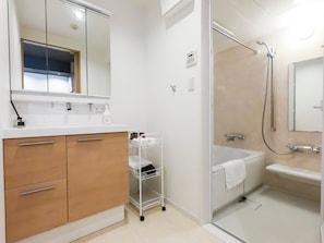 Hair dryer, towels