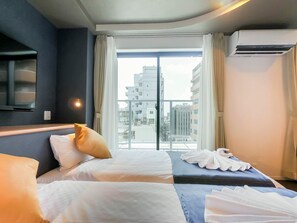 1 bedroom, desk, free WiFi, bed sheets