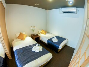 2 quartos, escrivaninha, Wi-Fi de cortesia, roupa de cama