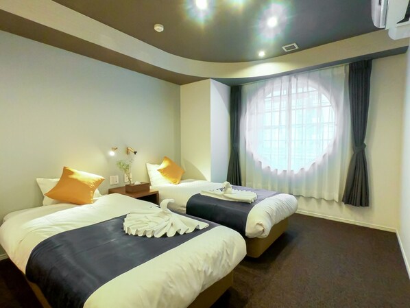 2 bedrooms, desk, free WiFi, bed sheets