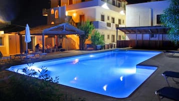 Udendørs pool