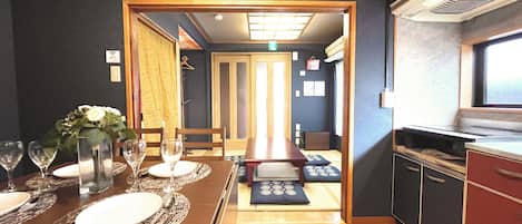 Family Villa | Private kitchen | Full-size fridge, microwave, rice cooker, cookware/dishes/utensils