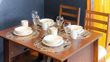 Familie villa | Dineren op de kamer