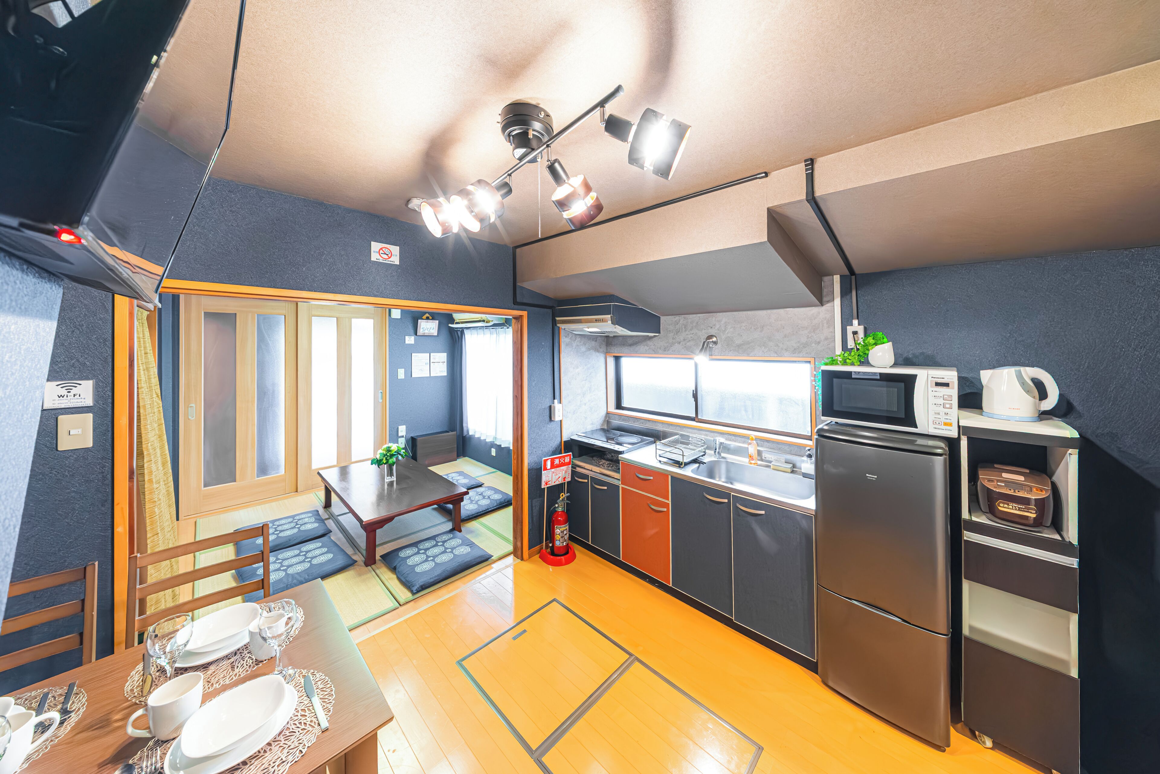Family Villa | Private kitchen | Full-size fridge, microwave, rice cooker, cookware/dishes/utensils