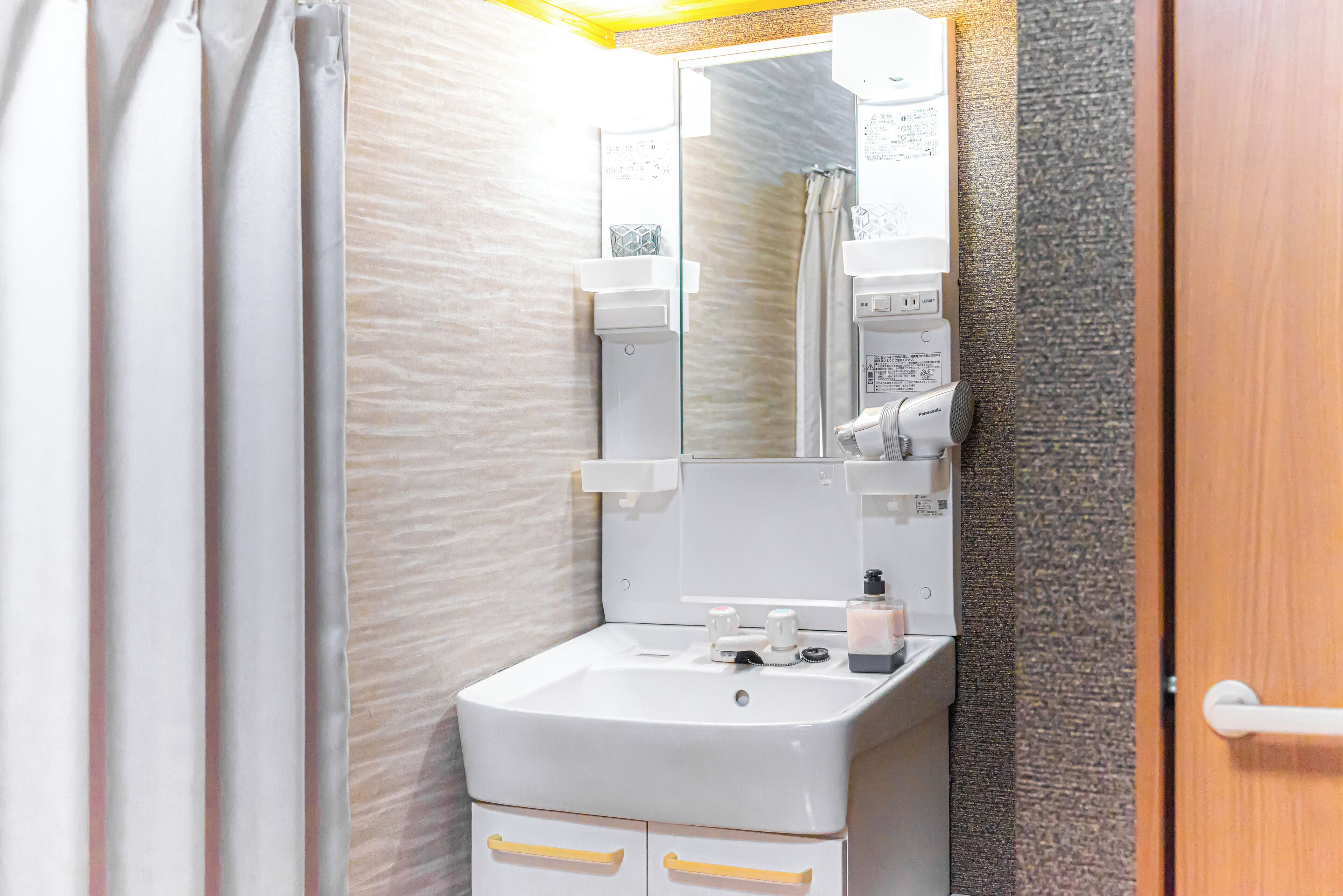 Family Villa | Bathroom | Rainfall showerhead, free toiletries, hair dryer, bidet