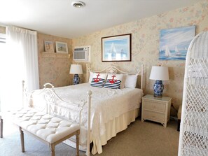 3 bedrooms, iron/ironing board