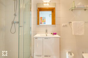 Badewanne, Haartrockner