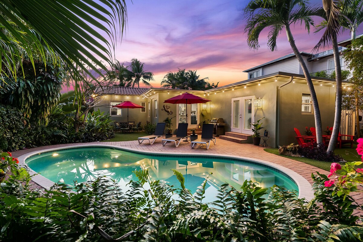 Welcome To Coconut Cottage, A Tropical Oasis In The Heart Of The City!!!