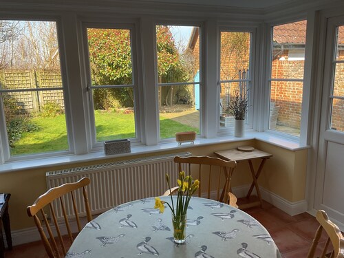 Peaceful house ideal for dogs