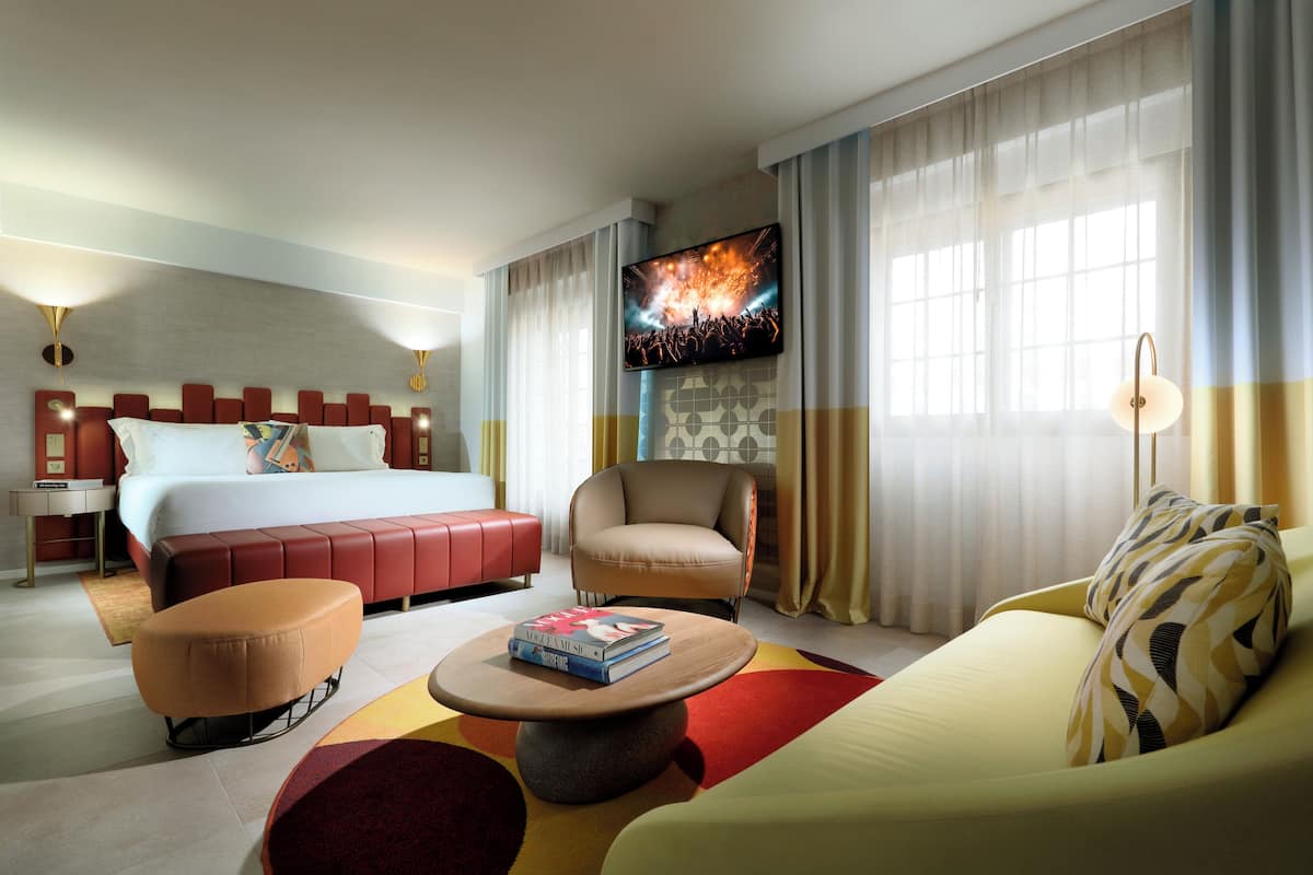 Studiosuite, Poolblick | 1 Schlafzimmer, hochwertige Bettwaren, Betten mit Memory-Foam-Matratzen
