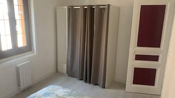 2 chambres, fer et planche Ă repasser, lit parapluie, Wi-Fi gratuit