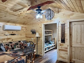 Interior - Griffis Game Hunting and/or Getaway (West Union)