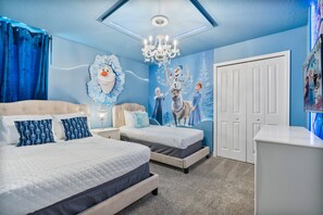 9 Schlafzimmer, BĂŒgeleisen/BĂŒgelbrett, WLAN, BettwĂ€sche