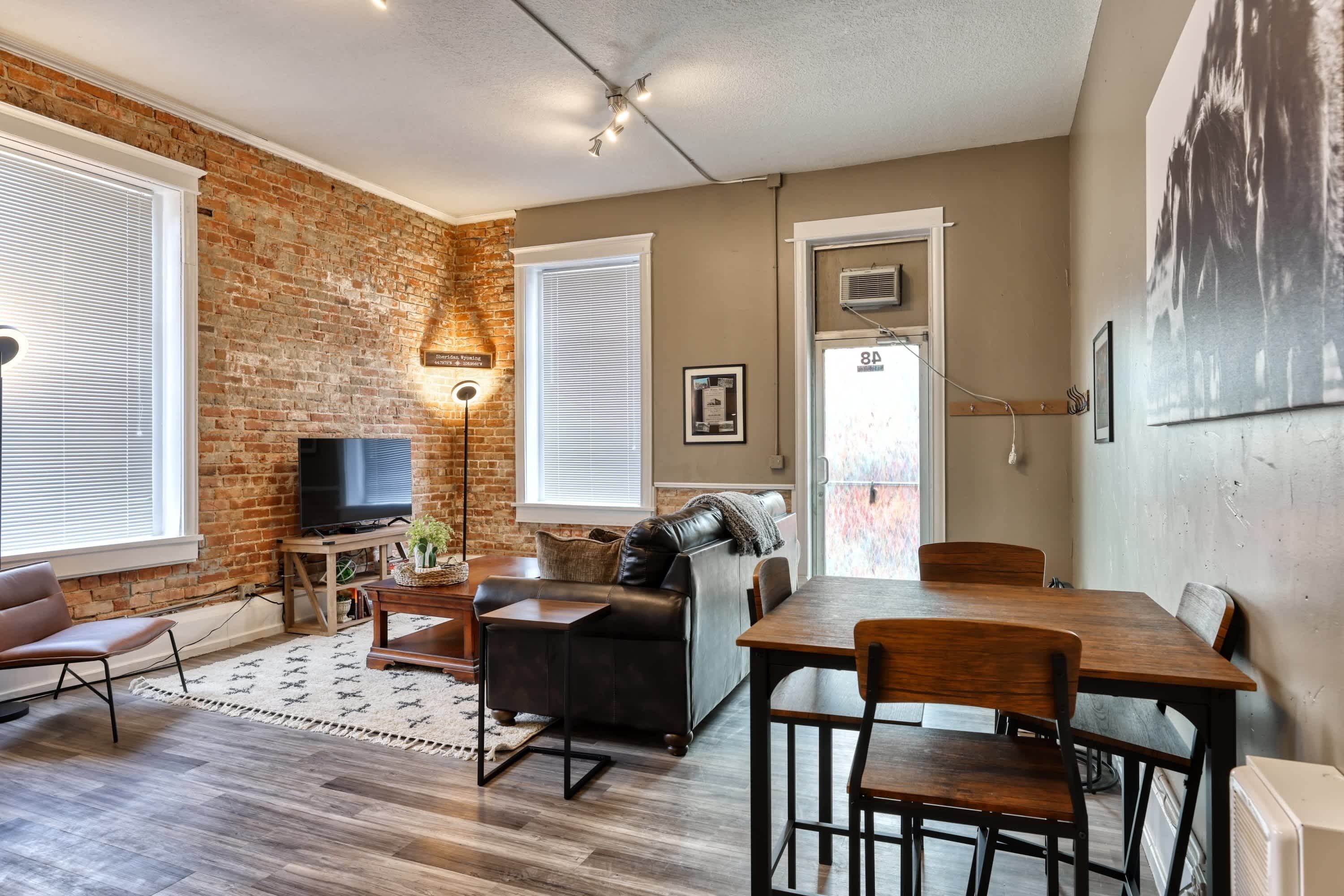 Televisión, oficina