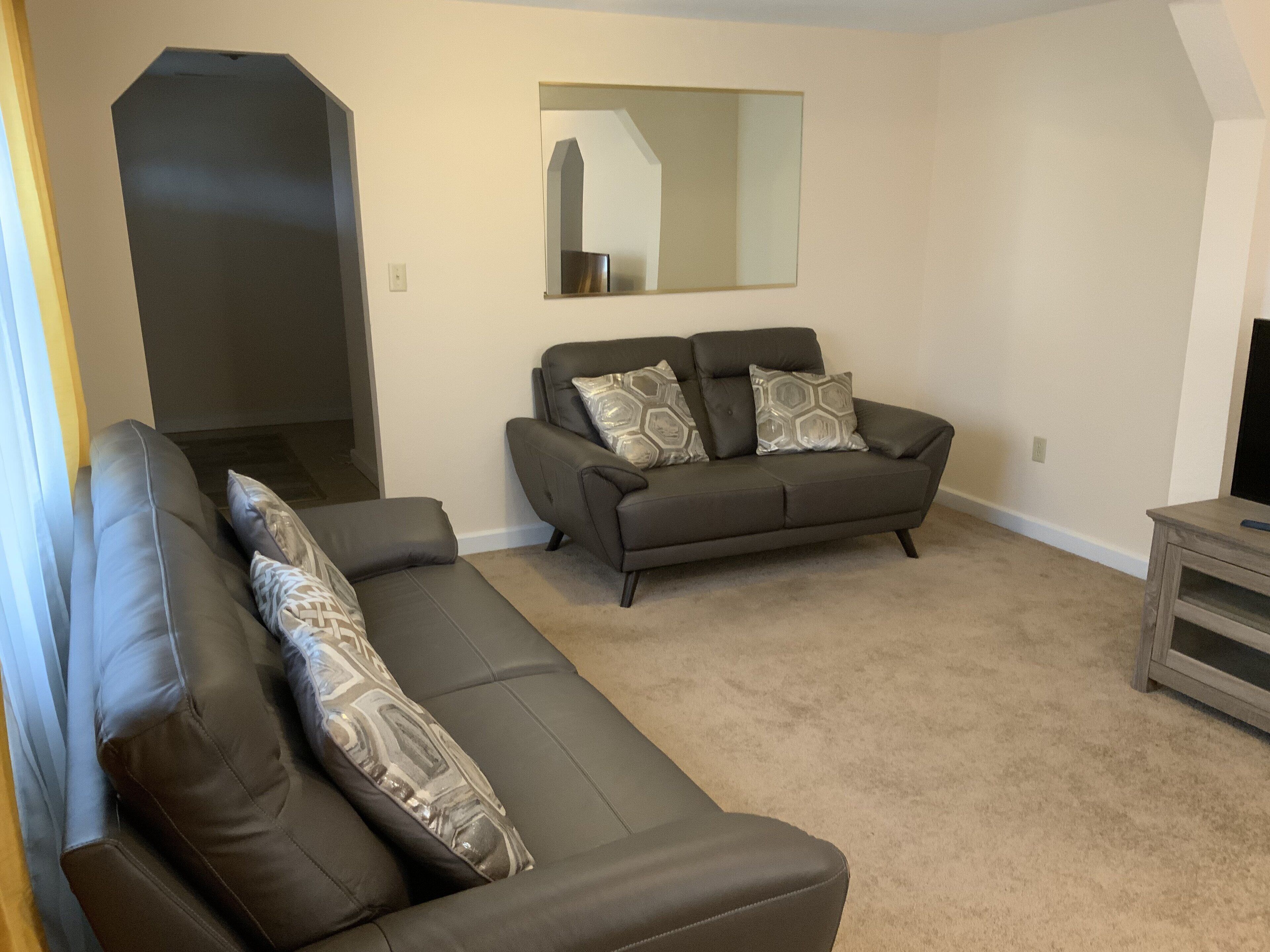 Cozy/ Scenic 3-bedroom home away from home