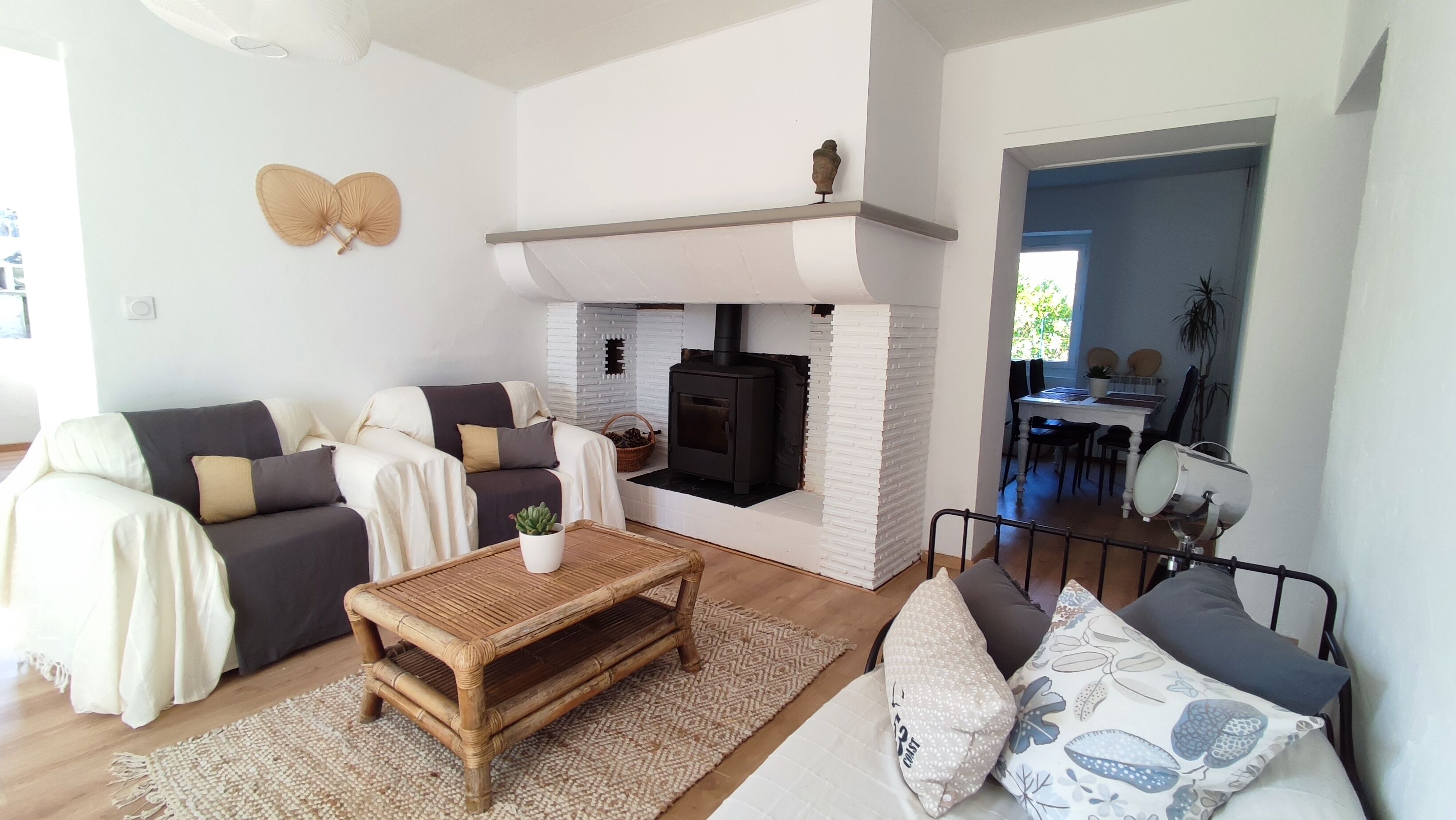 South-facing house with garden and fireplace