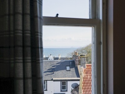 The Old Stables, The Loan, Anstruther - Pass the Keys