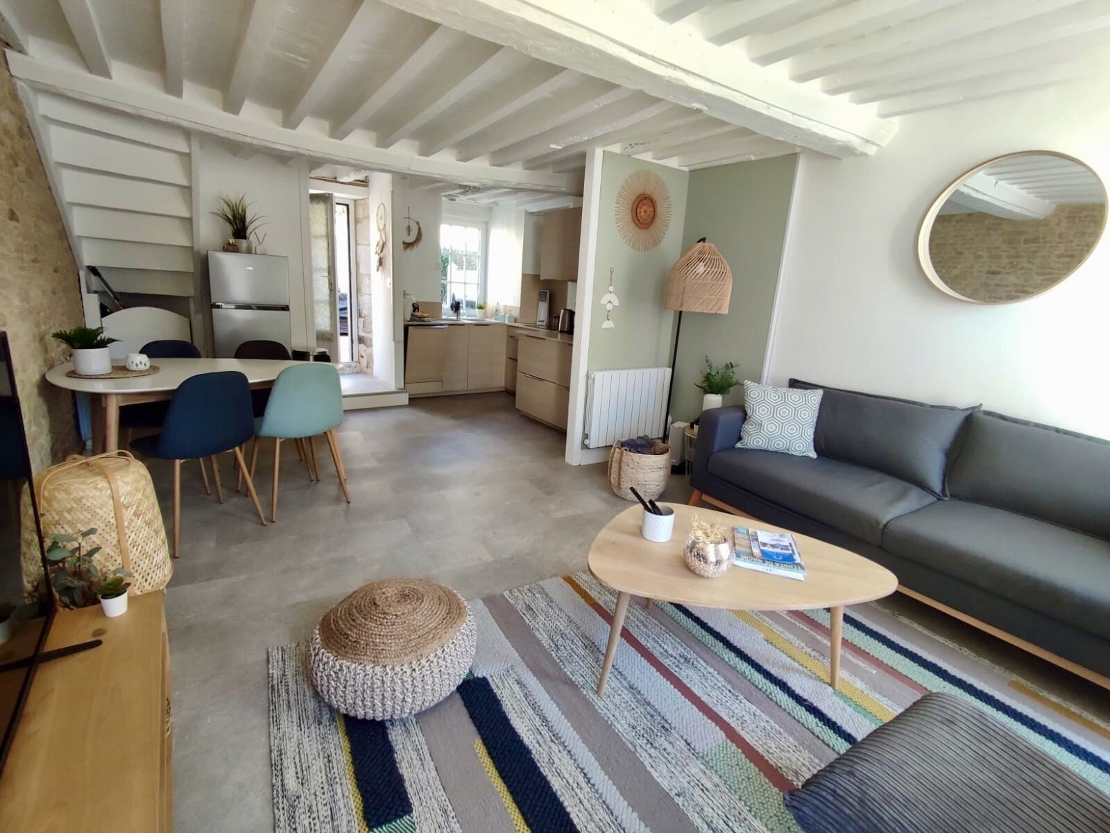 The mother-of-pearl of Saint Aubin sur Mer