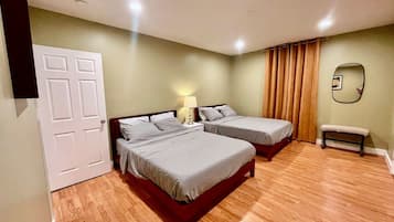 4 bedrooms, desk, iron/ironing board, free WiFi