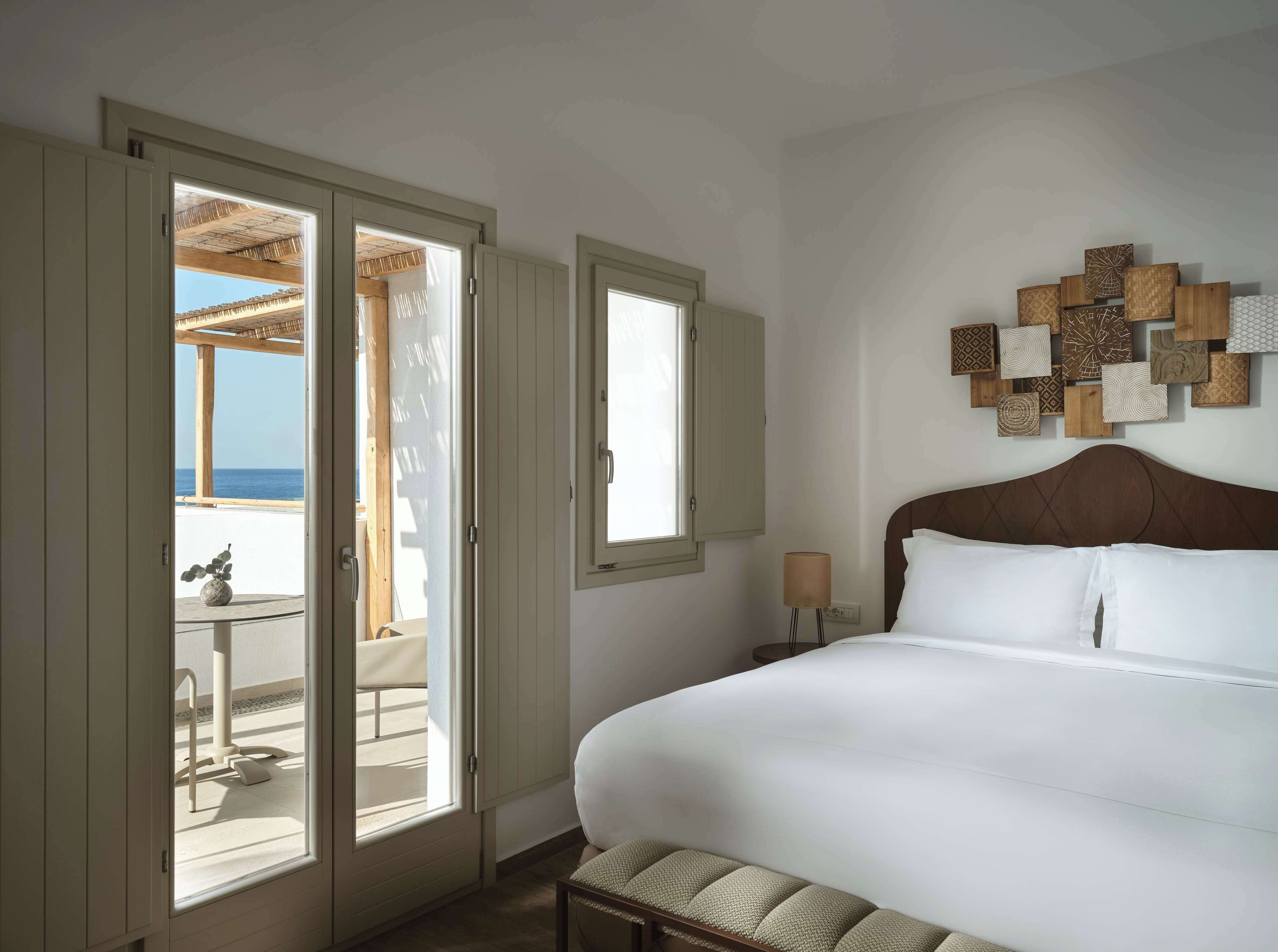 Sea Breeze Santorini Beach Resort, Curio Collection Hilton Santorini amenities photo 4