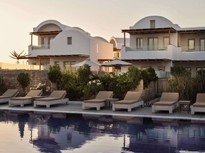 4 piscinas al aire libre