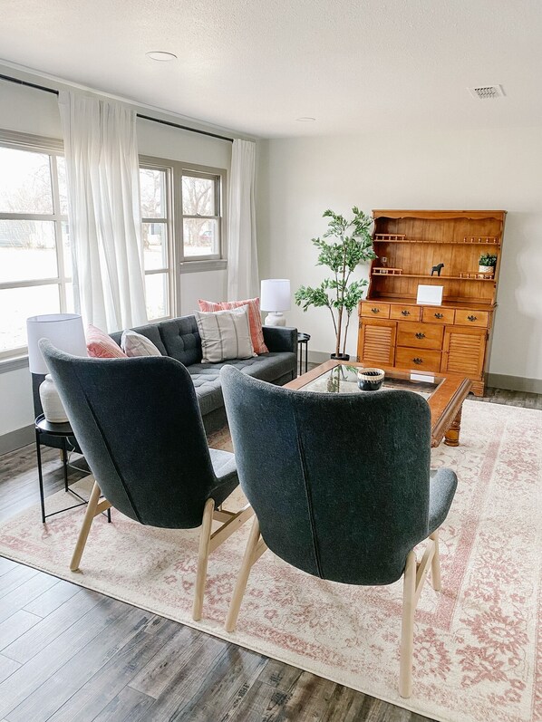 Interior - The Live Oak - Cozy 4/2 Near ACU (Abilene)