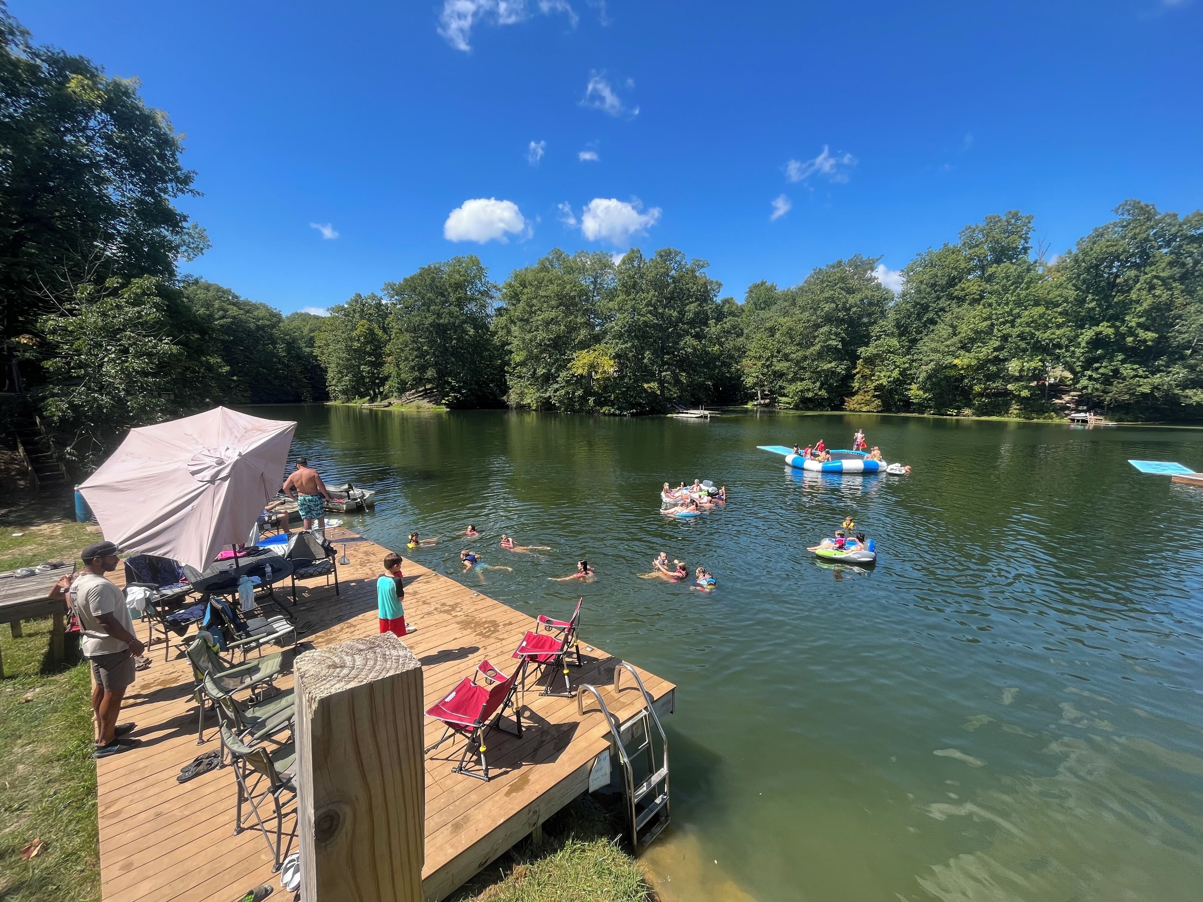 Private remote get away on private clean clear deep lake sitting on 17 acres 