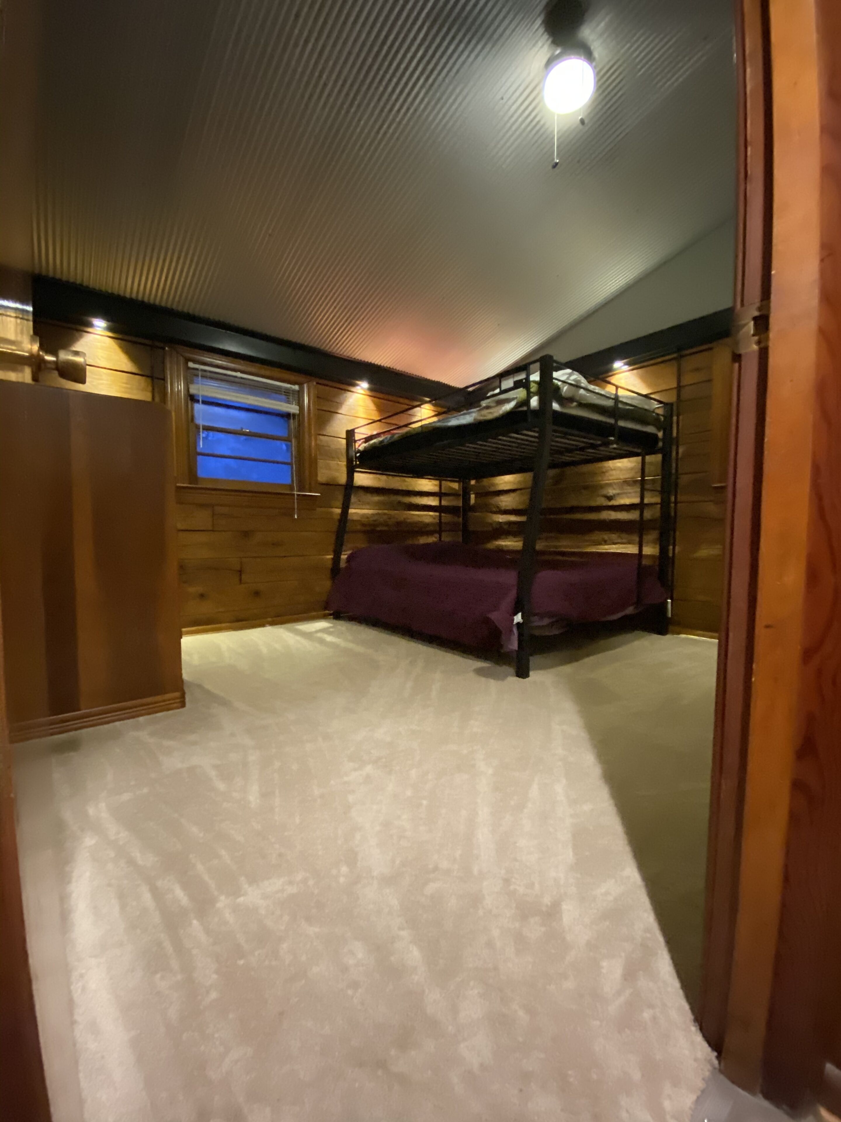 Private remote get away on private clean clear deep lake sitting on 17 acres 