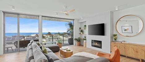 Fernseher, Kamin, Netflix, Streaming-Dienste