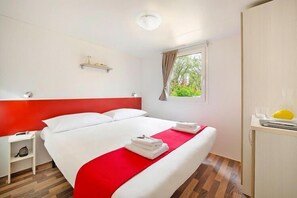2 bedrooms, free WiFi - Novigrad Resort Retreat (Novigrad)