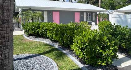 Newly Renovated Charlotte Harbor - Sunset Inn #7