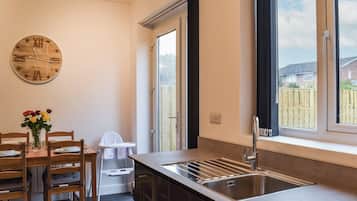 Dishwasher, highchair