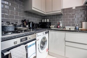 Apartment | Private kitchen