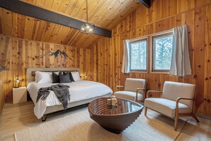 6 habitaciones, escritorio, wifi y ropa de cama 