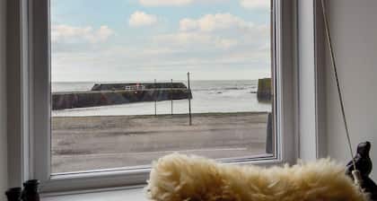 3 bedroom accommodation in Johnshaven, near Stonehaven