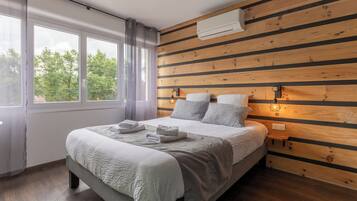 Dubbelrum | Sängtillbehör av högsta kvalitet, arbetsyta för laptop och ljudisolering