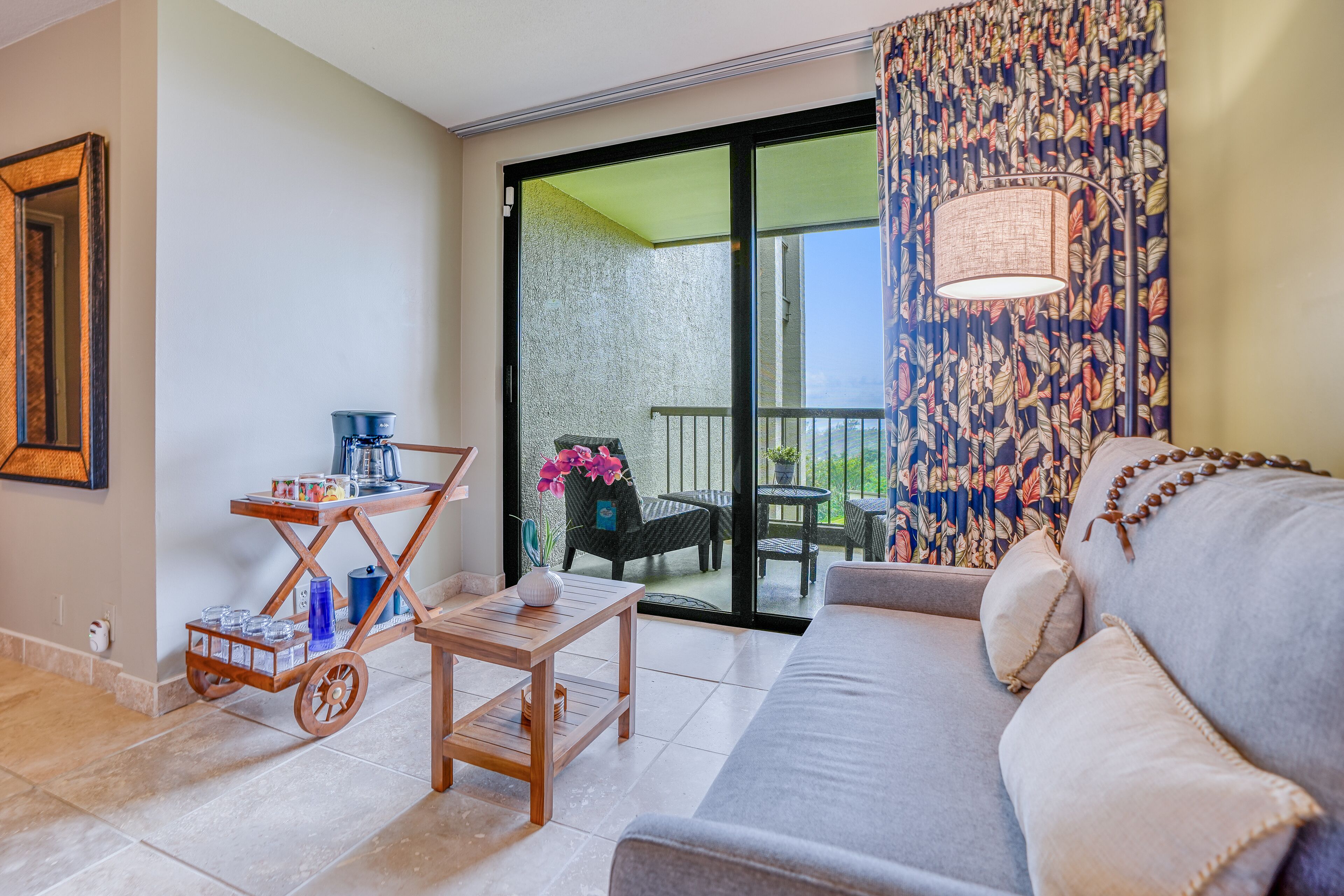 Resort hotel room with Bali Hai & ocean views, lanai, 2 pools & 8 tennis courts