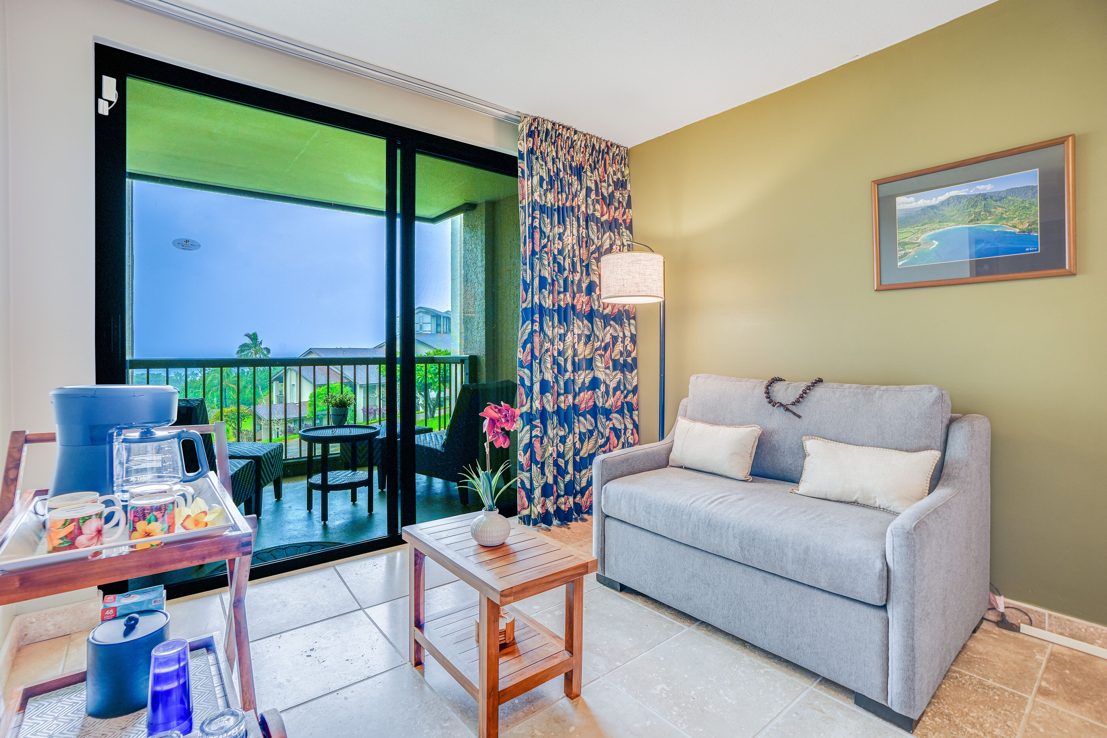 Resort hotel room with Bali Hai & ocean views, lanai, 2 pools & 8 tennis courts