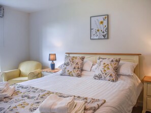 3 bedrooms, free WiFi, bed sheets