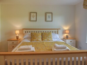 3 chambres, accès au Wi-Fi (inclus), literie fournie