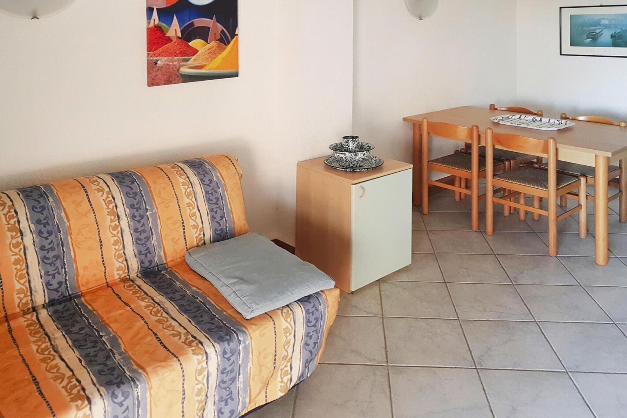Spacieux Hébergement En Corse Pour 8 Personnes - Ghisonaccia