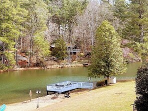 Property grounds - Lakefront corner condo with canoes, resort pool, tennis & firepit - dogs welcome (Flat Rock)
