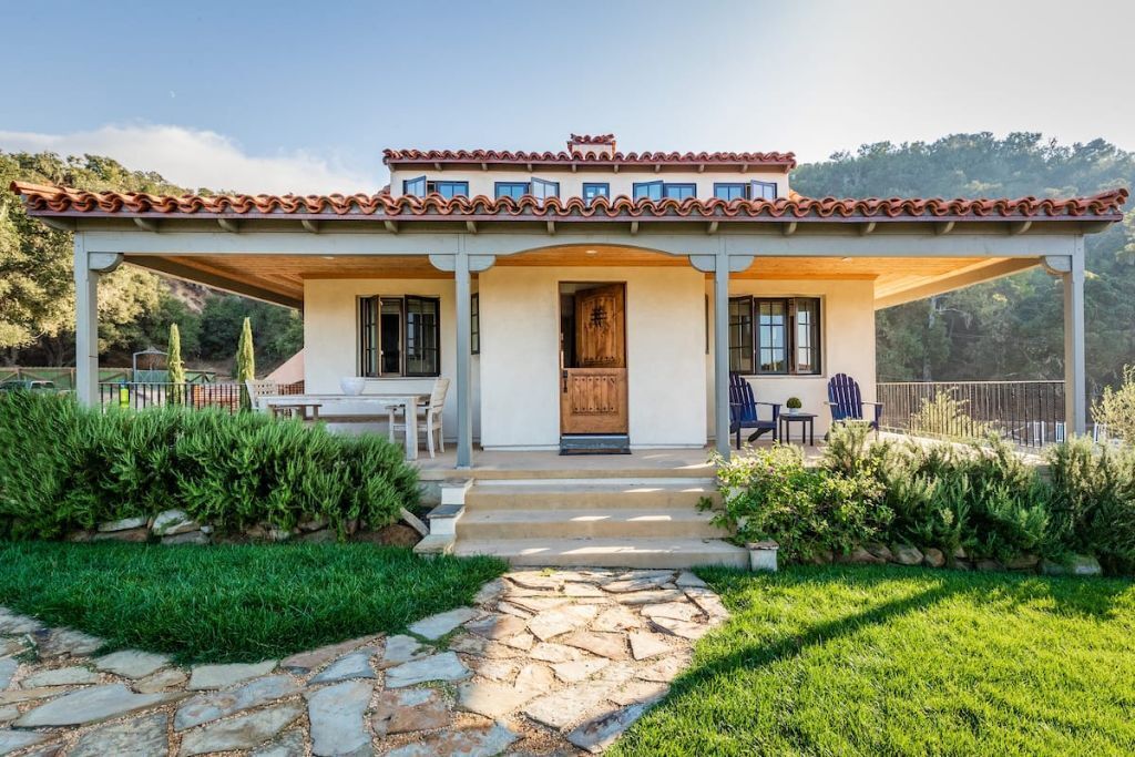 Modern Farmhouse in the Hills VERY CLOSE TO SOLVANG